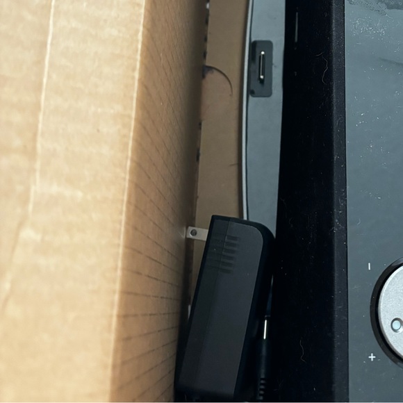 NEW VIZIO HD Audio Dock with Subwoofer - Picture 6 of 6